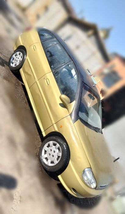 Кіа Ріо 1 покоління