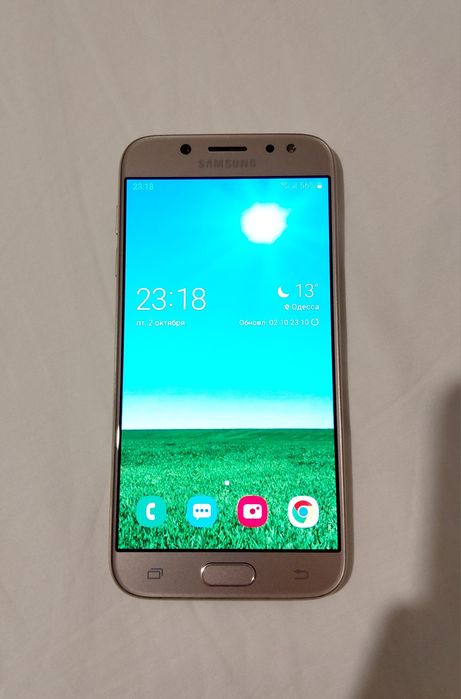 Продам Смартфон Samsung J5 Gold