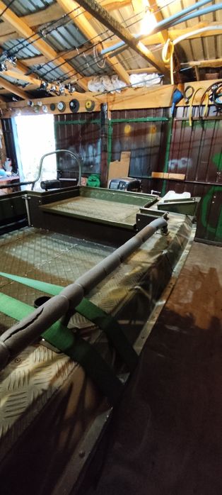 Продается моторная лодка Сарепта