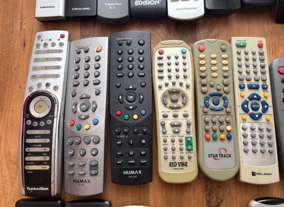 Пульти, універсальний пульт