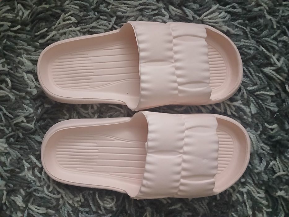 Klapki damskie nowe