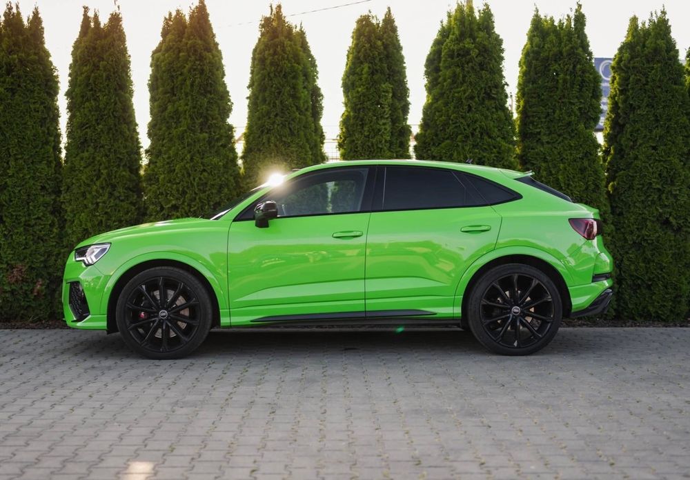 Wypożyczalnia aut wynajem Audi RSQ8 Mercedes Cabrio AMG mustang porsch