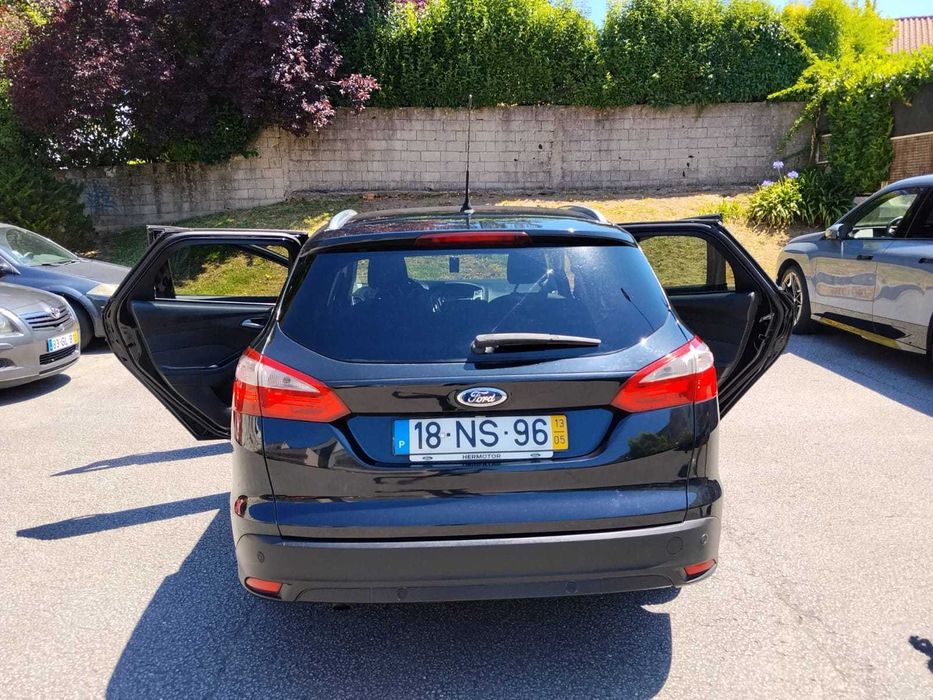 Vendo Ford Focus SW 1.6 gasóleo