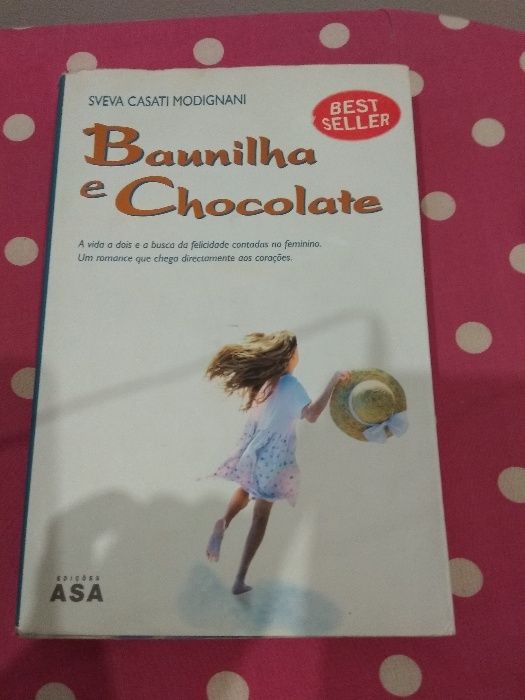 Livro de Sveva Casati Modignani baunilha e chocolate.