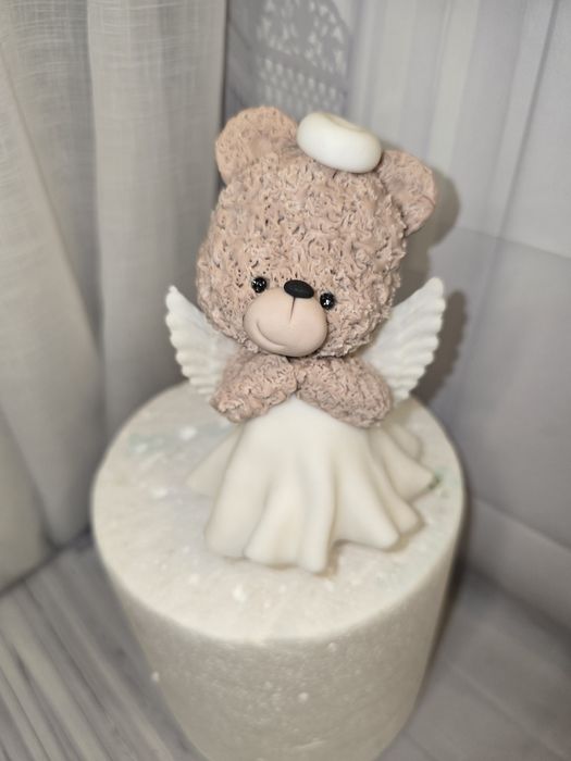 Misio aniołek na tort dekoracja figurka z masy cukrowej