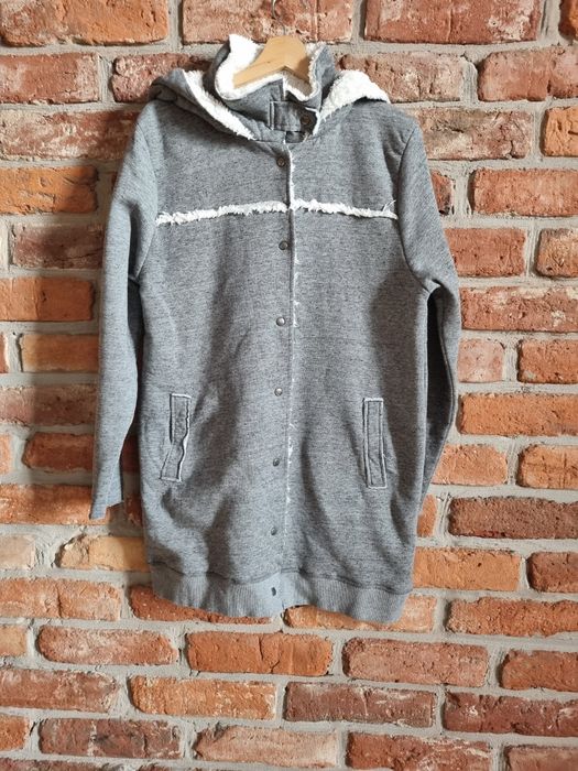 Szara ciepła bluza z kapturem