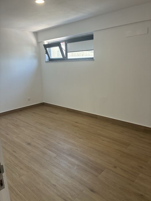 Arrenda-se apartamtento T2 alcanena