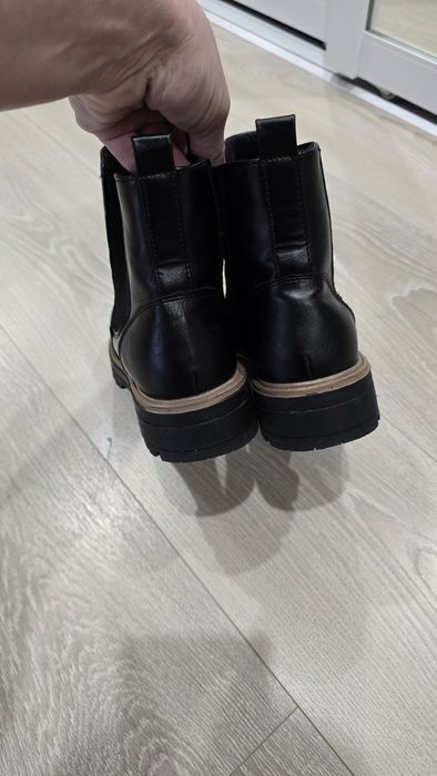 Челсі від Reserved