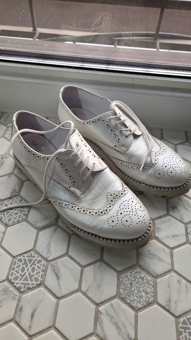 Жіночі туфлі весна