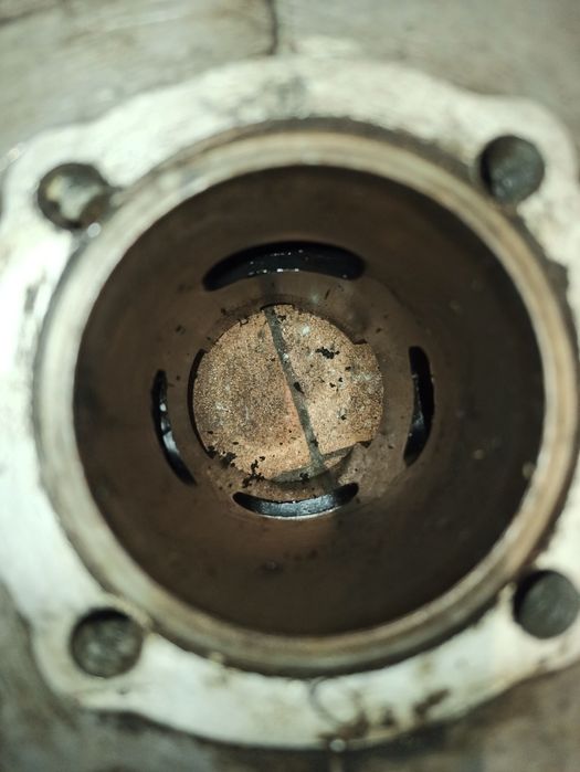 Поршньова минск 125