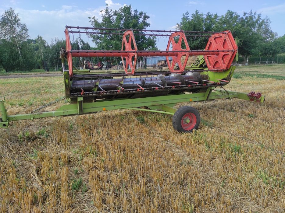 Sprzedam heder do kombajnu Claas
