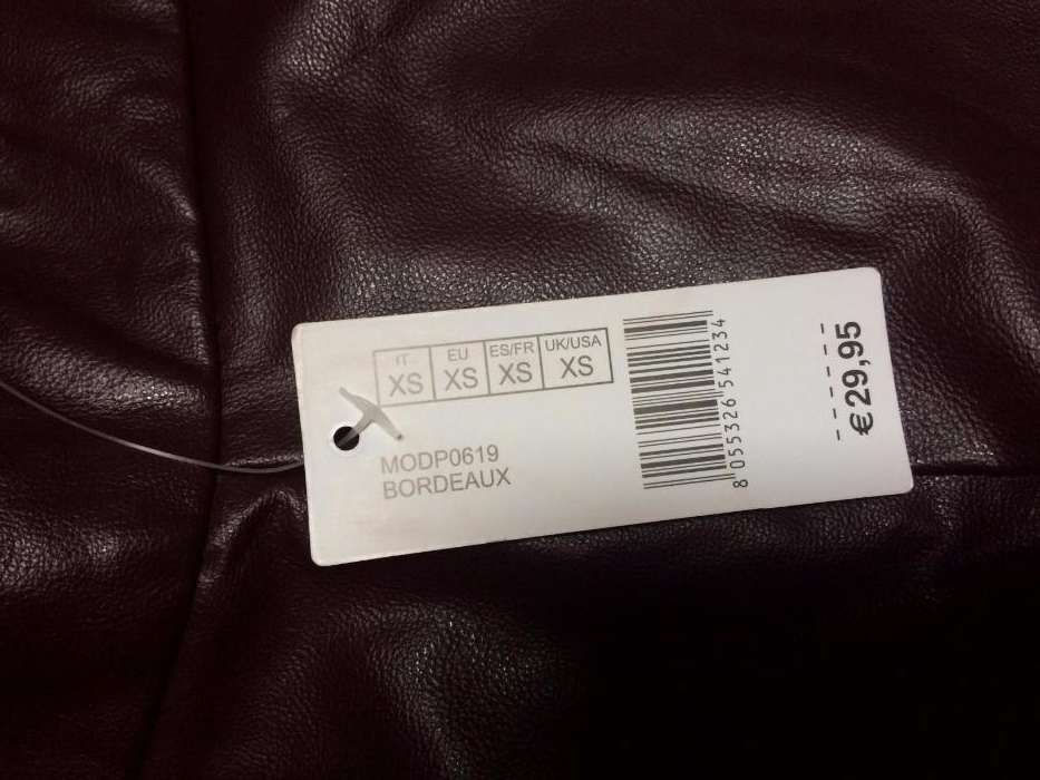 Calças de napa bordeaux Novas com etiqueta tamanho XS