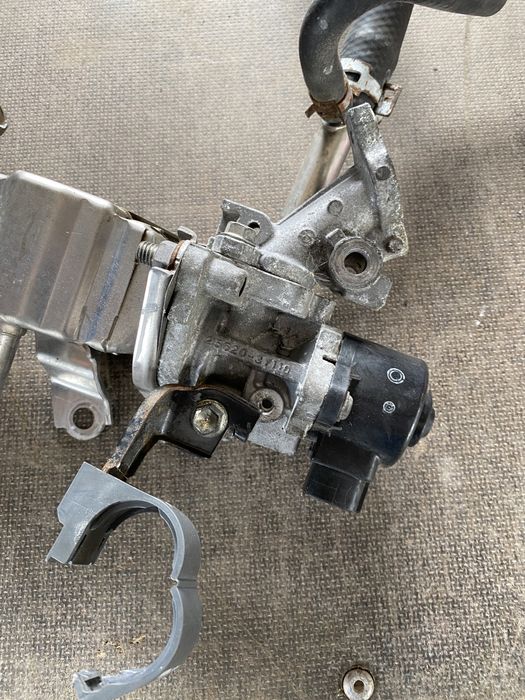 Toyota Auris E150 2006-2012 клапан EGR радиатор система рециркуляции т