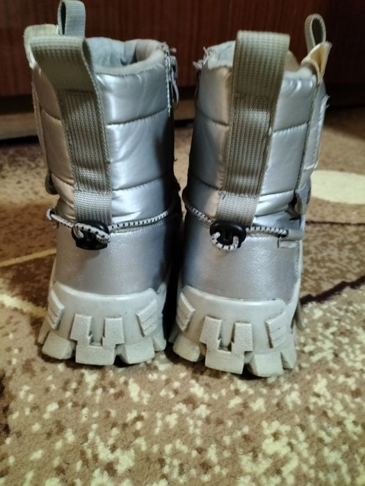 Сапожки зимові 33р