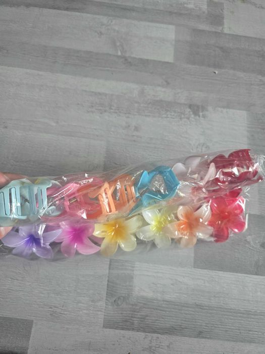 Spinki do włosów  w kształcie  tropikalnych kwiatów Plumerii