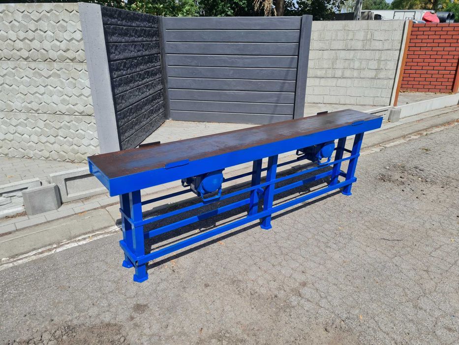 Stół wibracyjny do podmurówki.