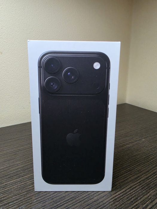 Мобильный телефон  Iphone 18 pro 512gb Black