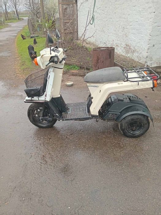 Мопед  Honda Gyro