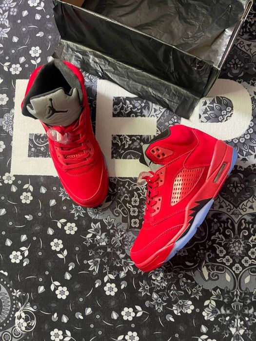 Jordan 5 retro Red Suede
