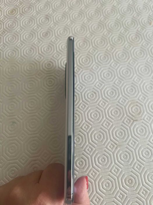 Honor 200; 512GB