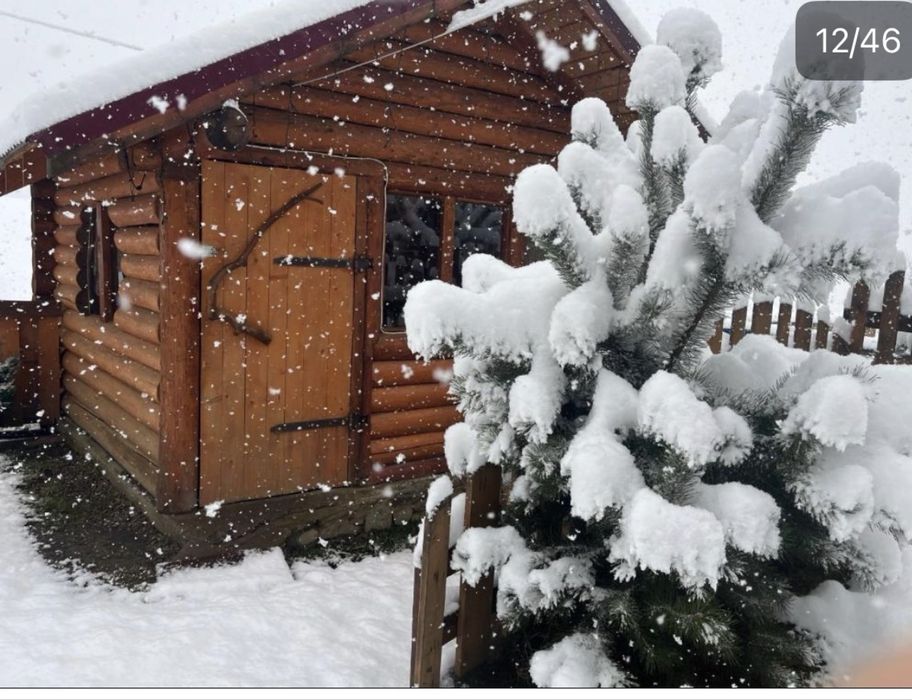 Котедж Hirska Vatra з Чаном  та літнім басейном