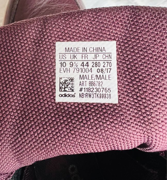 Продам кроссовки Adidas оригинальные.