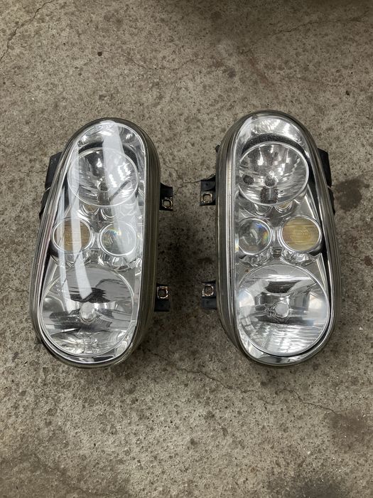 VW Golf IV 4 - lampa przód lewa prawa