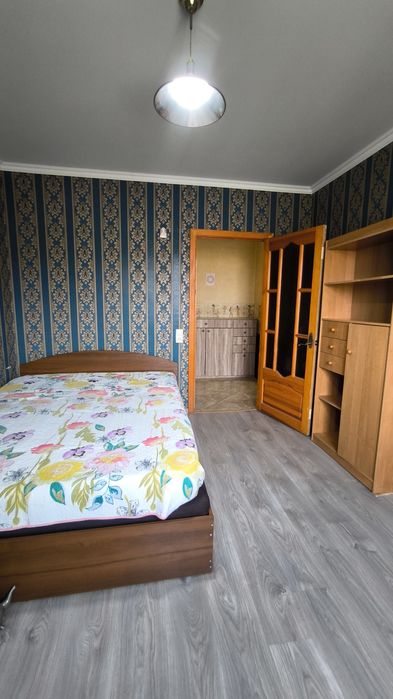 Левитана, чешка с ремонтом (10 лет) и мебелью.