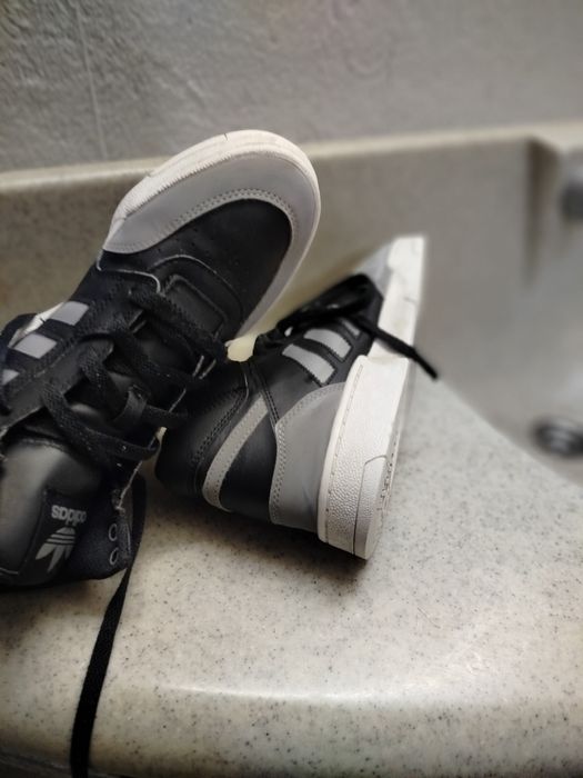 Buty adidas w dobrym stanie