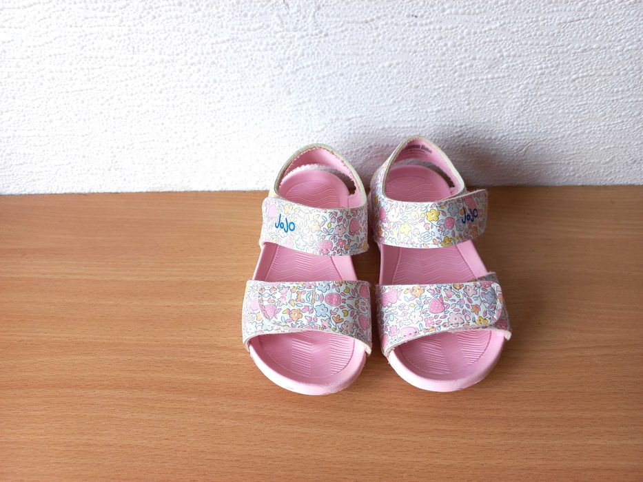Легкі босоніжки jojo 24 р. устілка 15,5 см
