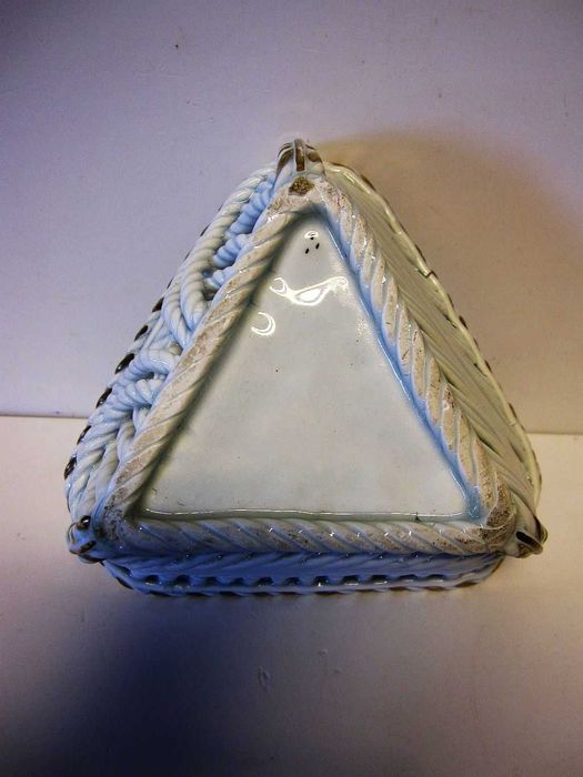 lindissimo  antigo cesto em porcelana francesa pintado à mão