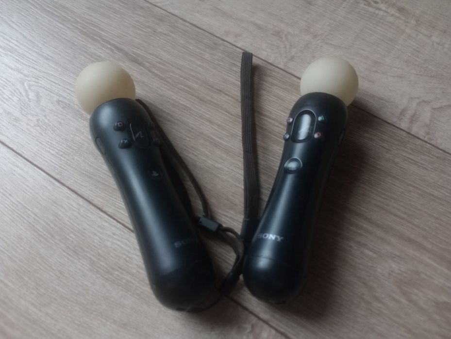 2 x PlayStation Move PlayStation4 PS4
