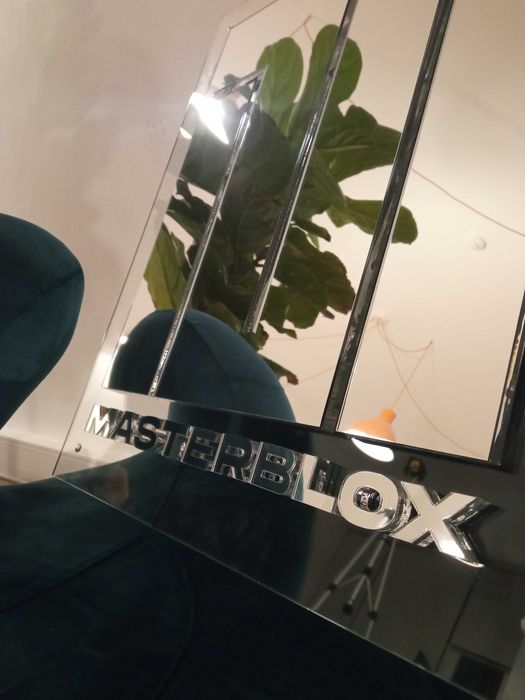 Letreiros, Sinalética, CNC e Gravação a Laser - Soluções para Negócios