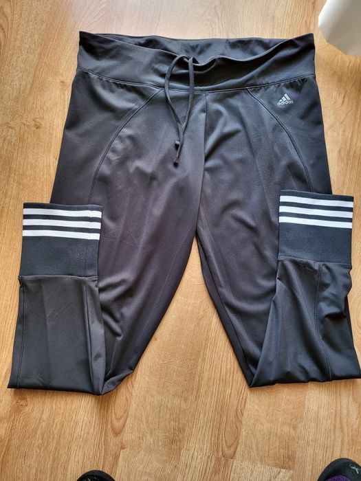 Calças  marca Adidas64174429257731121