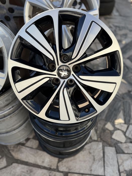 Jantes 17 Originais Citroen; e para Peugeot em 5x108