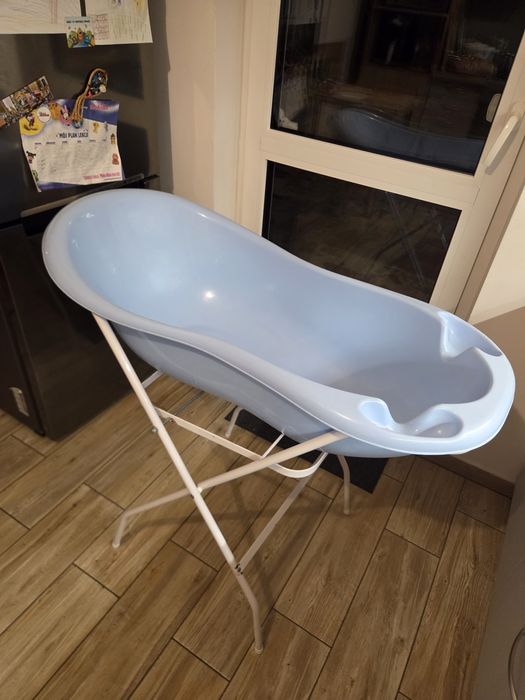 Wanienka że stelażem