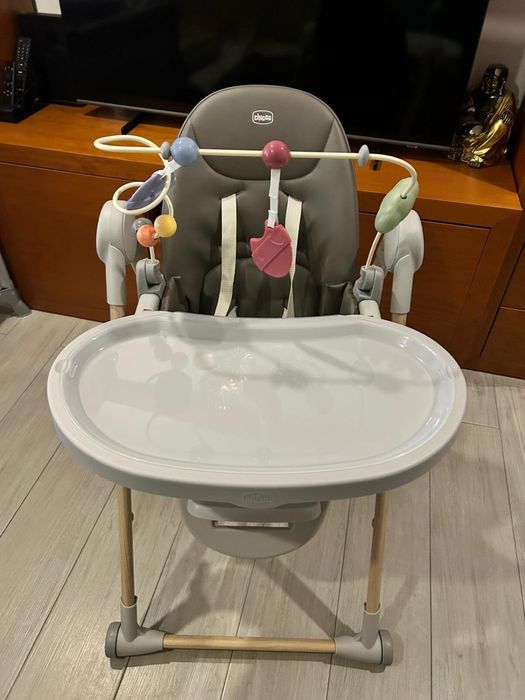 Vendo  cadeira de papa polly armonia.