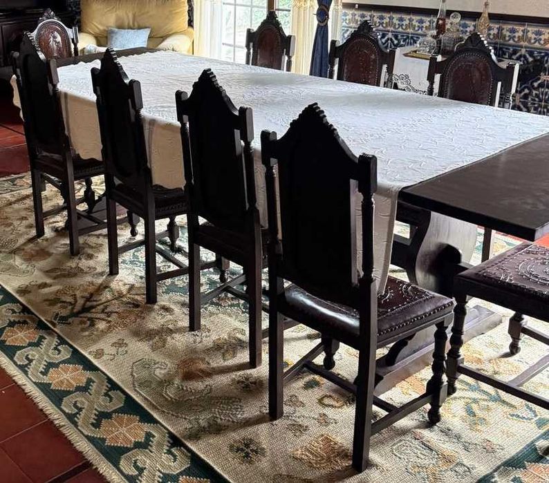 Mesa em madeira maciça 2,91 x 1,04m estilo clássico/rústico