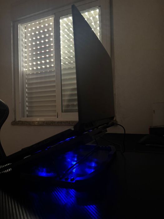 PC MSI KATANA A17+ base de refrigeração