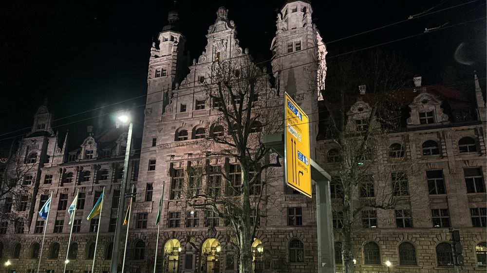 Аренда комфортного микроавтобуса для международных поездок. 2 вод.