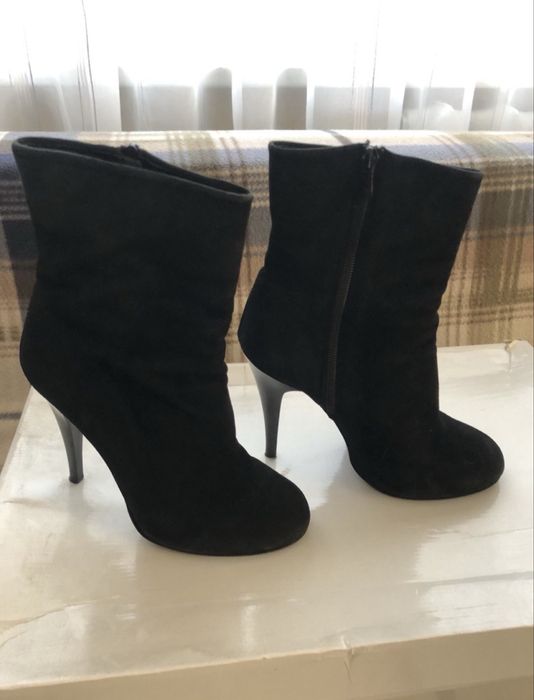 Сапоги замшевые на каблуке