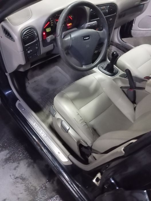 Volvo V40 1.9d 120cv foto 5