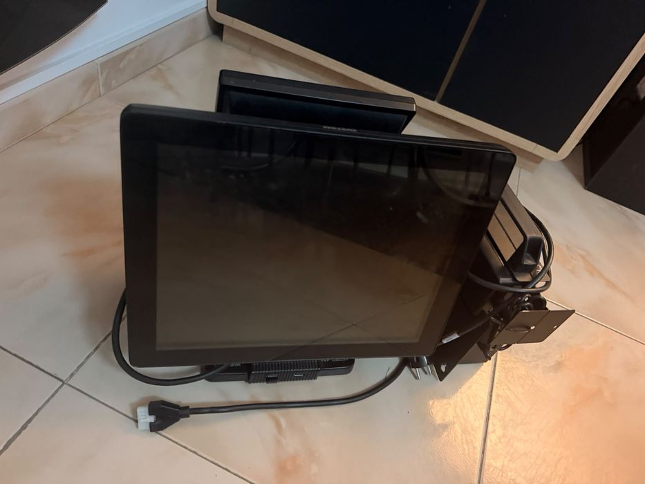 POS duplo com ecrã tatil