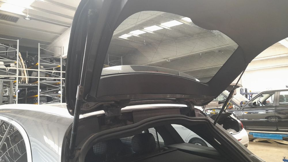 Amortecedor da mala MERCEDES-BENZ Classe C Carrinha (S205)