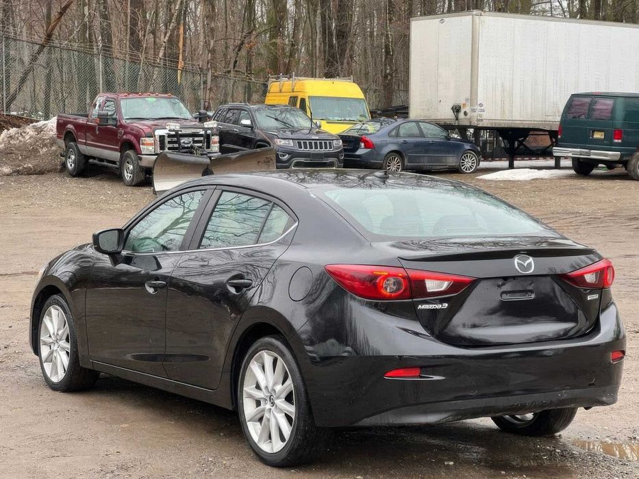 Mazda 3 Grand Touring      2017