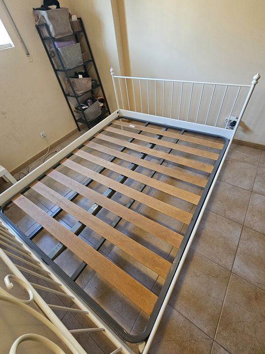 Cama da de casal IKEA com estrado