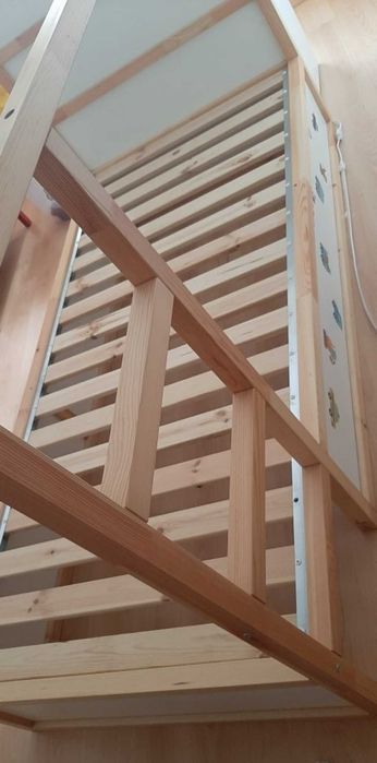 Cama Kura Ikea sem colchão