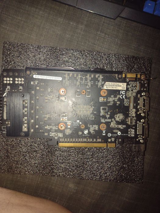 Asus gtx 560 1gb 256bit