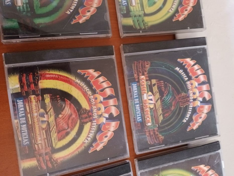 Lote de cds de música