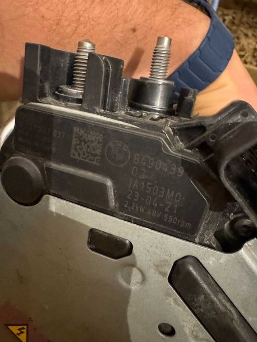 BMW OE Alternator 8490439 G30 G31 3.0D